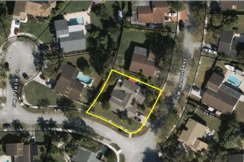 Купить виллу или дом в Майами, Флорида 4 спальни, 257.8м2, № 1954484 - фото 1