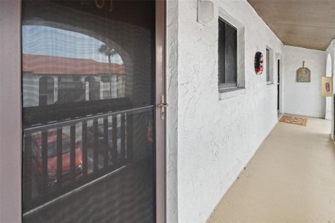 Copropriété à vendre à Sarasota, Floride: 2 chambres, 94.39 m2 № 2399172 - photo 5