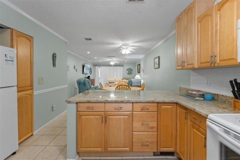 Copropriété à vendre à Sarasota, Floride: 2 chambres, 94.39 m2 № 2399172 - photo 12