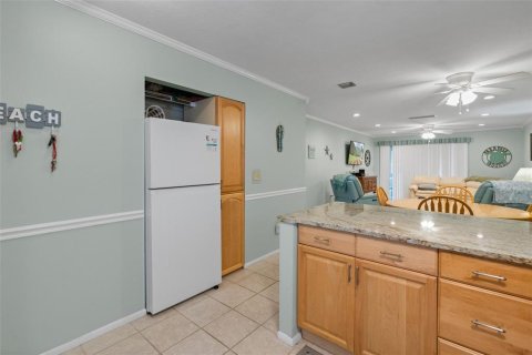 Copropriété à vendre à Sarasota, Floride: 2 chambres, 94.39 m2 № 2399172 - photo 13