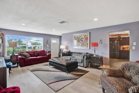 Villa ou maison à vendre à Pompano Beach, Floride: 2 chambres, 125.14 m2 № 2077851 - photo 11