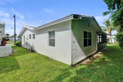 Villa ou maison à vendre à Pompano Beach, Floride: 2 chambres, 125.14 m2 № 2077851 - photo 6