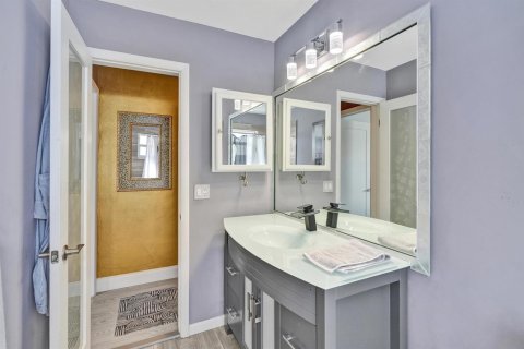 Villa ou maison à vendre à Pompano Beach, Floride: 2 chambres, 125.14 m2 № 2077851 - photo 18