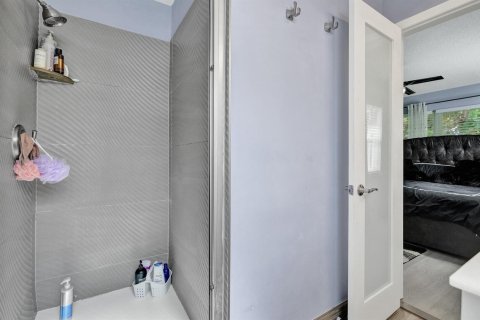 Villa ou maison à vendre à Pompano Beach, Floride: 2 chambres, 125.14 m2 № 2077851 - photo 25