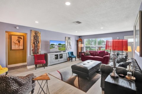 Villa ou maison à vendre à Pompano Beach, Floride: 2 chambres, 125.14 m2 № 2077851 - photo 10
