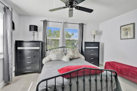 Villa ou maison à vendre à Pompano Beach, Floride: 2 chambres, 125.14 m2 № 2077851 - photo 16