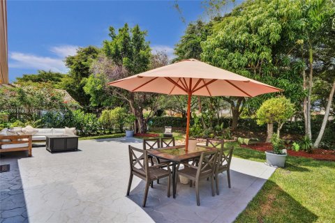 House in Weston, Florida 4 bedrooms № 1979382 - photo 28