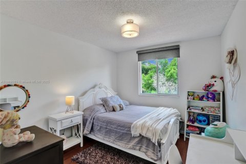 House in Weston, Florida 4 bedrooms № 1979382 - photo 19