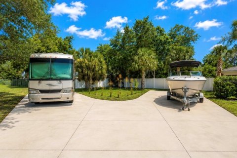 Villa ou maison à vendre à Dunedin, Floride: 3 chambres, 226.31 m2 № 2277842 - photo 7