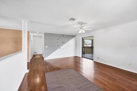 Commercial property in Venice, Florida 9 bedrooms, 148.55 sq.m. № 2205876 - photo 23