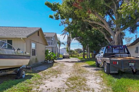 Commercial property in Venice, Florida 9 bedrooms, 148.55 sq.m. № 2205876 - photo 13