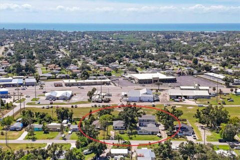 Propiedad comercial en Venice, Florida 9 dormitorios, 148.55 m2 № 2205876
