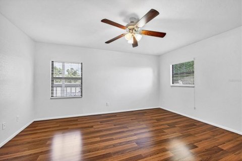 Commercial property in Venice, Florida 9 bedrooms, 148.55 sq.m. № 2205876 - photo 29