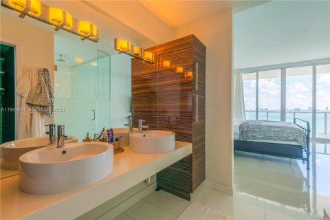 Condo in Miami, Florida, 3 bedrooms  № 1998528 - photo 14
