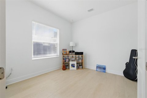 House in Sarasota, Florida 3 bedrooms, 172.89 sq.m. № 1679447 - photo 7
