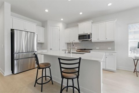 House in Sarasota, Florida 3 bedrooms, 172.89 sq.m. № 1679447 - photo 14