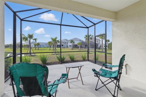 House in Sarasota, Florida 3 bedrooms, 172.89 sq.m. № 1679447 - photo 27