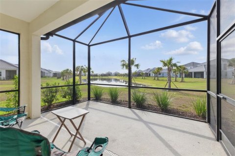 House in Sarasota, Florida 3 bedrooms, 172.89 sq.m. № 1679447 - photo 26