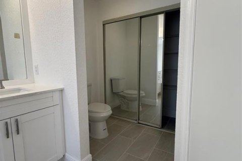 Купить виллу или дом в Холливуд, Флорида 3 комнаты, 227.61м2, № 2182500 - фото 13