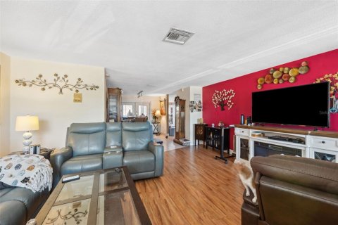 Casa en venta en Port Richey, Florida, 3 dormitorios, 160.35 m2 № 1578663 - foto 7