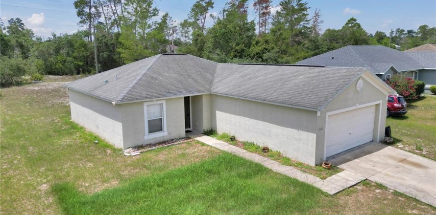 House in Ocala, Florida 3 bedrooms, 125.23 sq.m. № 1795514