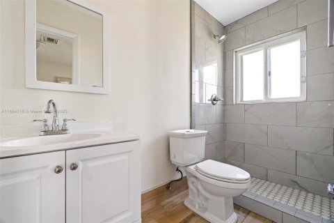 Снять в аренду виллу или дом в Дания-Бич, Флорида 3 спальни, 137.5м2, № 1931013 - фото 21