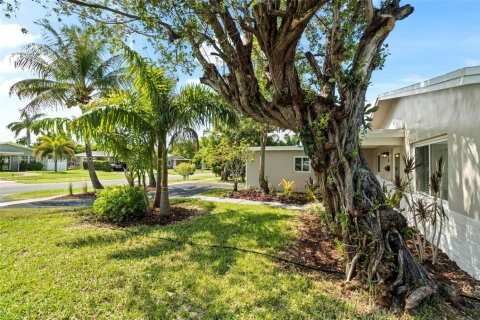 Снять в аренду виллу или дом в Дания-Бич, Флорида 3 спальни, 137.5м2, № 1931013 - фото 4