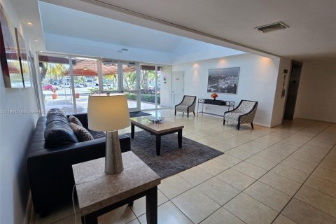 Купить кондоминиум в Уэстон, Флорида 2 спальни, 102.75м2, № 2040059 - фото 25