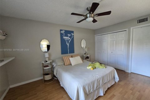 Купить кондоминиум в Уэстон, Флорида 2 спальни, 102.75м2, № 2040059 - фото 15