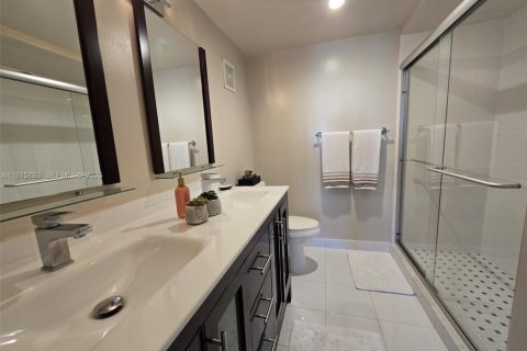 Купить кондоминиум в Уэстон, Флорида 2 спальни, 102.75м2, № 2040059 - фото 21