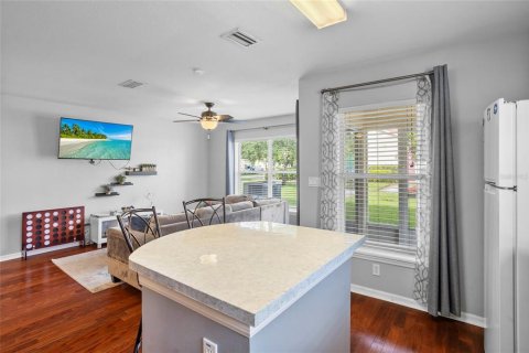 Townhouse in Kissimmee, Florida 4 bedrooms, 174.01 sq.m. № 1795138 - photo 13