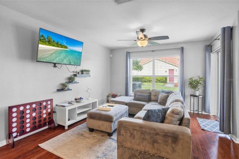 Townhouse in Kissimmee, Florida 4 bedrooms, 174.01 sq.m. № 1795138 - photo 7
