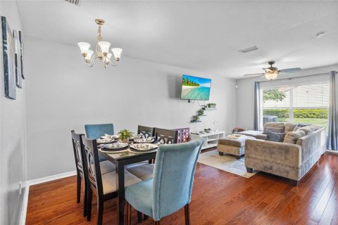 Townhouse in Kissimmee, Florida 4 bedrooms, 174.01 sq.m. № 1795138 - photo 5