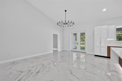 House in Ocala, Florida 4 bedrooms, 190.73 sq.m. № 2156321 - photo 22