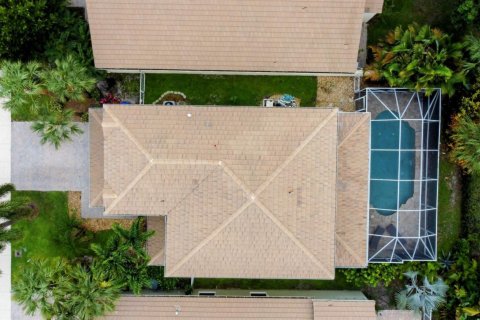 House in Royal Palm Beach, Florida 5 bedrooms, 233.37 sq.m. № 1231336 - photo 1