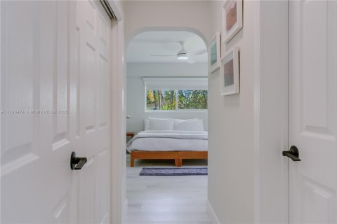 Villa ou maison à louer à Hollywood, Floride: 3 chambres, 197.51 m2 № 1938087 - photo 13
