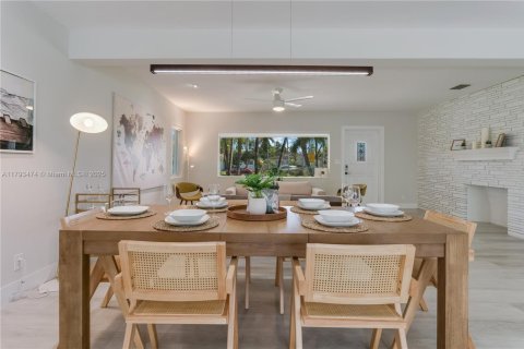 Casa en alquiler en Hollywood, Florida, 3 dormitorios, 197.51 m2 № 1938087 - foto 4