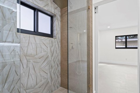 Купить виллу или дом в Норт-Майами-Бич, Флорида 7 спален, 204.48м2, № 2050307 - фото 23