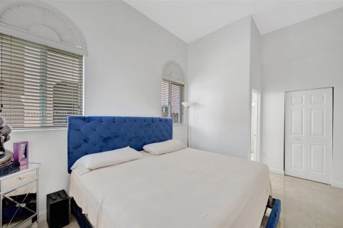 Casa en venta en Homestead, Florida, 3 dormitorios, 111.48 m2 № 2013708 - foto 28