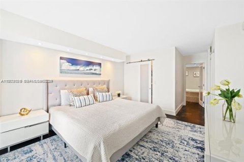 Снять в аренду кондоминиум в Санни-Айлс-Бич, Флорида 2 спальни, 126.07м2, № 2042573 - фото 16