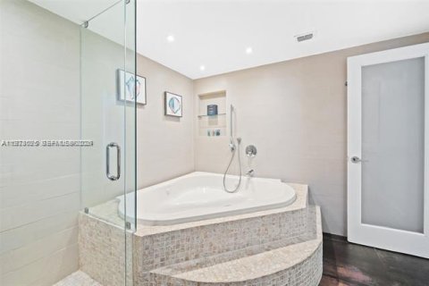 Снять в аренду кондоминиум в Санни-Айлс-Бич, Флорида 2 спальни, 126.07м2, № 2042573 - фото 19