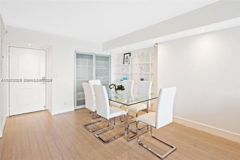 Снять в аренду кондоминиум в Санни-Айлс-Бич, Флорида 2 спальни, 126.07м2, № 2042573 - фото 7