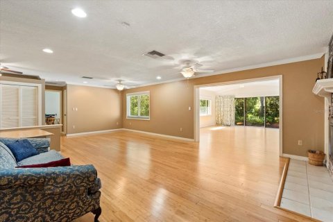 Casa en venta en Mount Dora, Florida, 3 dormitorios, 191.75 m2 № 1904869 - foto 7