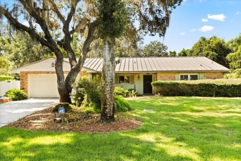 Casa en venta en Mount Dora, Florida, 3 dormitorios, 191.75 m2 № 1904869 - foto 1
