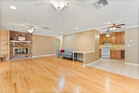 Casa en venta en Mount Dora, Florida, 3 dormitorios, 191.75 m2 № 1904869 - foto 5