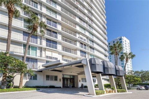 Condo à Tampa, Floride, 2 chambres  № 2429028