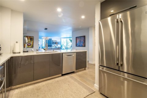 Copropriété à vendre à Tampa, Floride: 2 chambres, 144.93 m2 № 2429028 - photo 4