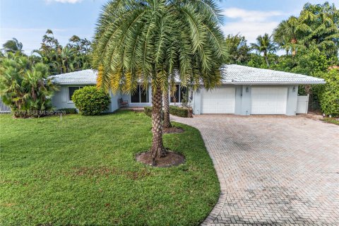 Villa ou maison à louer à Fort Lauderdale, Floride: 4 chambres, 214.33 m2 № 2055604 - photo 16