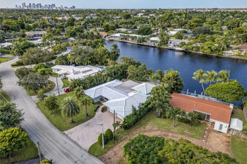 Villa ou maison à louer à Fort Lauderdale, Floride: 4 chambres, 214.33 m2 № 2055604 - photo 22