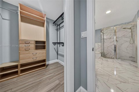 Villa ou maison à louer à Fort Lauderdale, Floride: 4 chambres, 214.33 m2 № 2055604 - photo 29